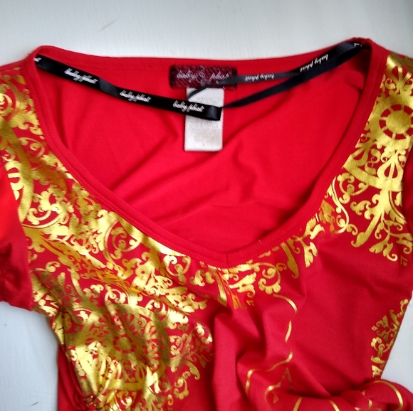 Y2K Vintage Baby Phat Red and Gold Debut KLS Designer Tee NWOT - Picture 7 of 16
